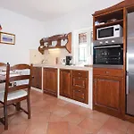 4 Bedroom Gorgeous In *